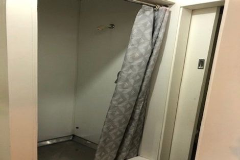 Photo of property in 82 Rolleston Street, Mount Cook, Wellington, 6021