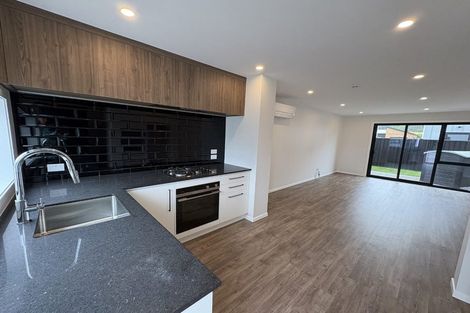 Photo of property in 4 Kumai Lane, Wallaceville, 5018