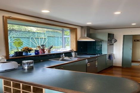 Photo of property in 3 Cecil Road, Tawa, Wellington, 5028