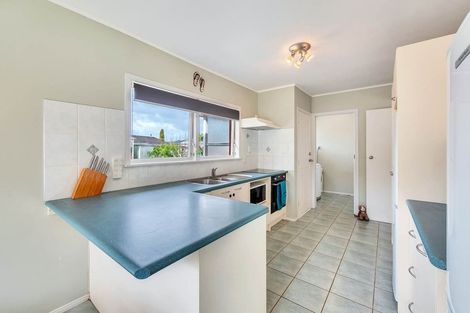Photo of property in 4 Snowden Place, Opaheke, Papakura, 2113