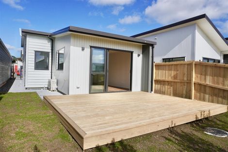 Photo of property in 16 Combat Street, Papakura, 2110