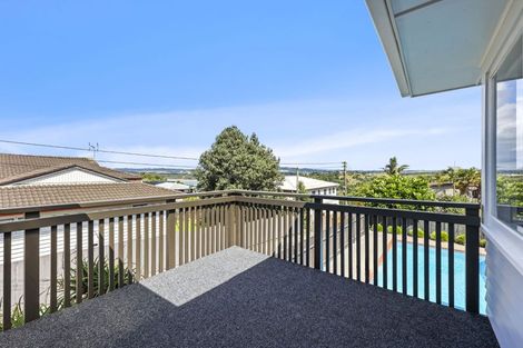 Photo of property in 109 Sandspit Road, Shelly Park, Auckland, 2014