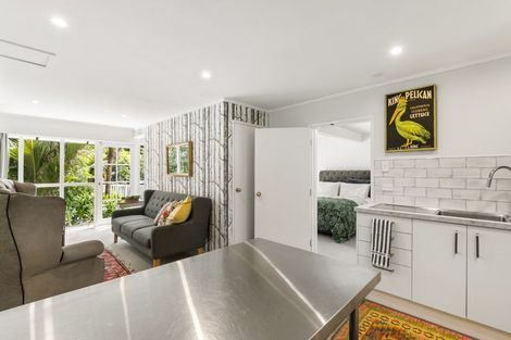 Photo of property in 1/12a Moore Street, Hillcrest, Auckland, 0627