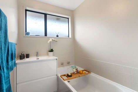 Photo of property in 1/37 Karnak Crescent, Russley, Christchurch, 8042