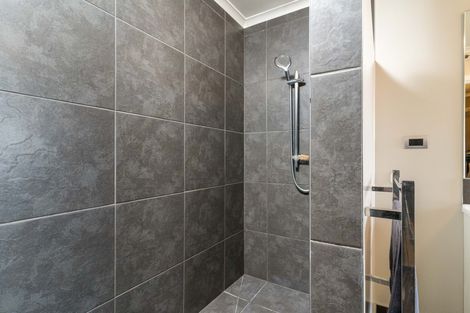 Photo of property in 10 Hardacre Place, Omarama, 9412