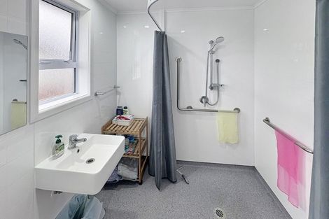 Photo of property in 12 Collett Street, Dannevirke, 4930