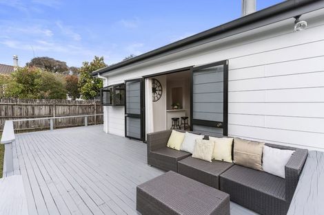 Photo of property in 91 Santiago Crescent, Unsworth Heights, Auckland, 0632