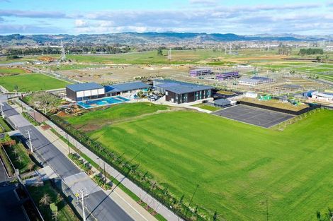 Photo of property in 16 Evergreen Parade, Rosehill, Papakura, 2113