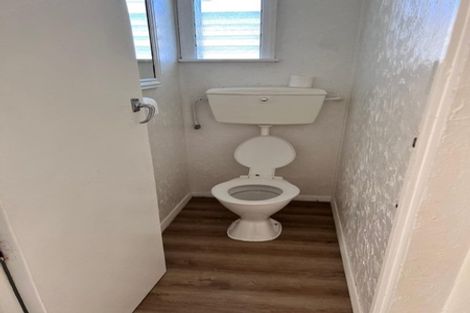 Photo of property in 68 Sutton Crescent, Papakura, 2110