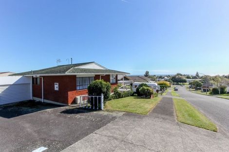 Photo of property in 1/16 Kellyville Heights, Merrilands, New Plymouth, 4312