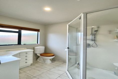 Photo of property in 34 Birkinshaw Grove, Riverstone Terraces, Upper Hutt, 5018