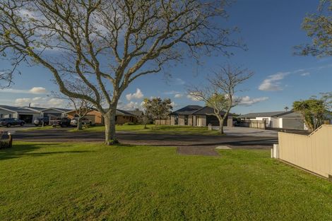Photo of property in 12 Whitby Avenue, Whitianga, 3510