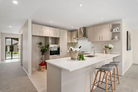 Photo of property in 7 Blatina Drive, Kumeu, 0810