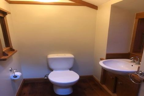 Photo of property in 18 Raroa Road, Kelburn, Wellington, 6012