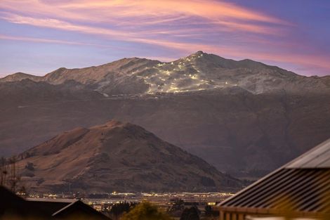 Photo of property in 4 Stockyard Lane, Jacks Point, Queenstown, 9371