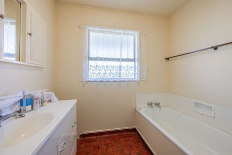 Photo of property in 13b Church Street, Waipawa, 4210
