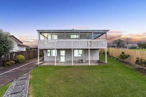 Photo of property in 92 Gallony Avenue, Massey, Auckland, 0614