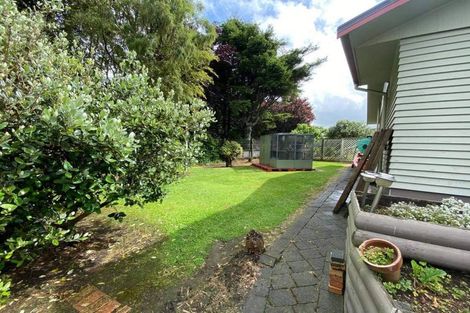 Photo of property in 15 Bedford Street, Eltham, 4322