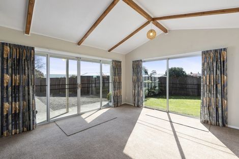 Photo of property in 9 East Road, Shannon, 4821