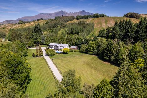 Photo of property in 508 Malaghans Road, Speargrass Flat, Queenstown, 9371