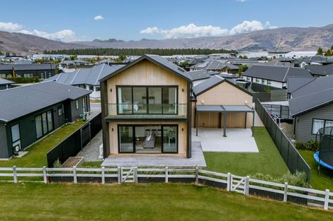 Photo of property in 13 Quigley Crescent, Cromwell, 9310