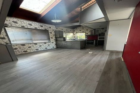 Photo of property in 313 Don Buck Road, Massey, Auckland, 0614