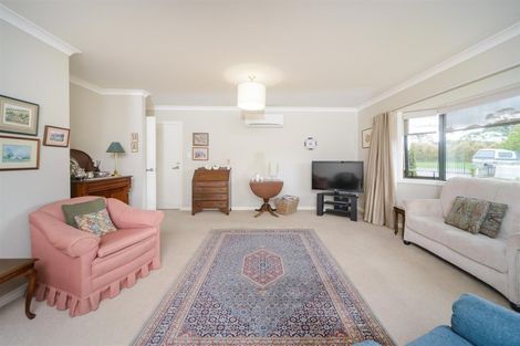 Photo of property in 12 Barnett Drive, Marton, 4710