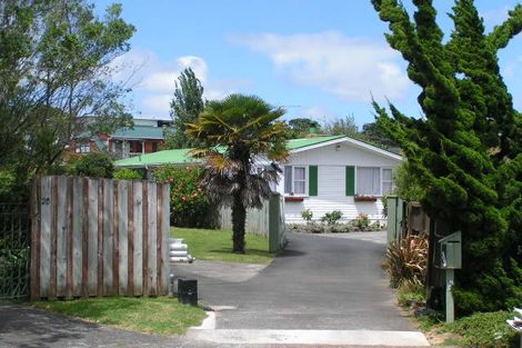 Photo of property in 2/32 Hororata Road, Hauraki, Auckland, 0622