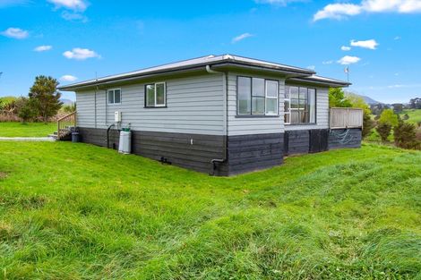Photo of property in 17 Ranganui Road, Kaiwaka, 0573
