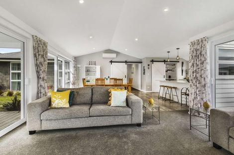 Photo of property in 1 Wahaika Way, Papamoa Beach, Papamoa, 3118