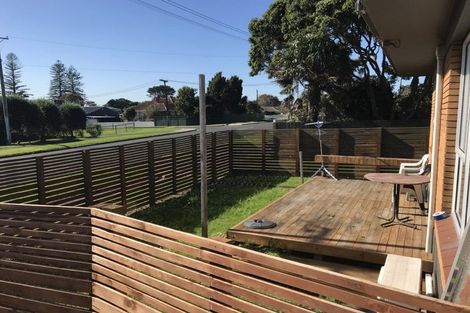 Photo of property in 2/57 Mcintyre Road, Mangere Bridge, Auckland, 2022