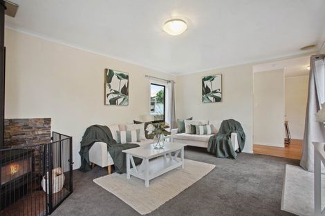 Photo of property in 82 Glen Road, Ranui, Auckland, 0612