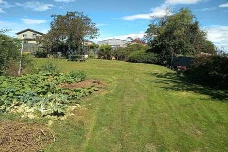 Photo of property in 16 Severn Street, Green Island, Dunedin, 9018