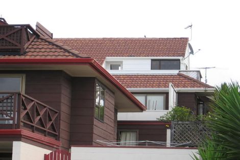 Photo of property in 2/5 Sandford Street, Campbells Bay, Auckland, 0630