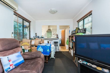 Photo of property in 76 Tilley Road, Paekakariki, 5034