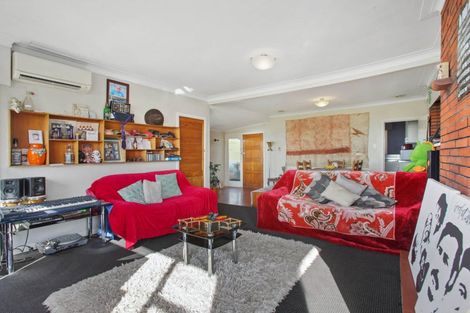 Photo of property in 85 Glengarry Road, Glen Eden, Auckland, 0602