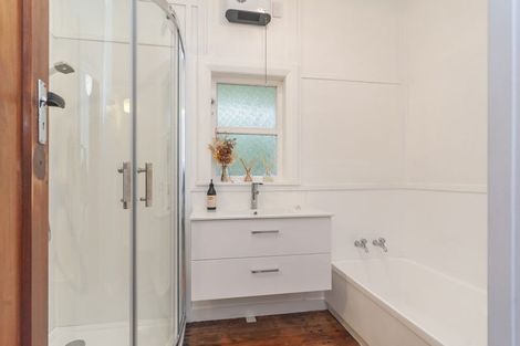 Photo of property in 5 Jalna Avenue, Khandallah, Wellington, 6035