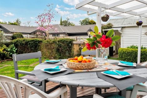 Photo of property in 6 Montgomery Terrace, Hokowhitu, Palmerston North, 4410