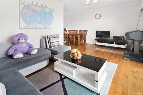 Photo of property in 2/4 Preston Avenue, Mount Albert, Auckland, 1025