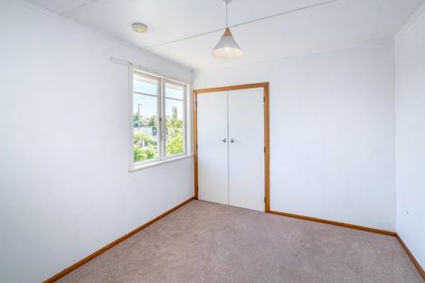Photo of property in 27 Wavell Crescent, Lansdowne, Masterton, 5810