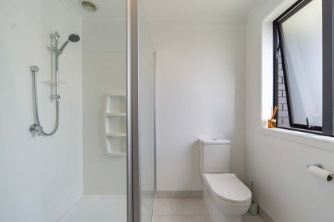 Photo of property in 2/2 Bostonkip Crescent, Fitzroy, Hamilton, 3282