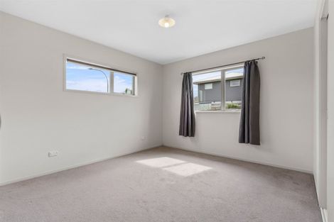 Photo of property in 10 Weka Street, Mangawhai, 0505
