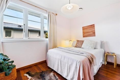 Photo of property in 48 Titoki Street, Te Atatu Peninsula, Auckland, 0610