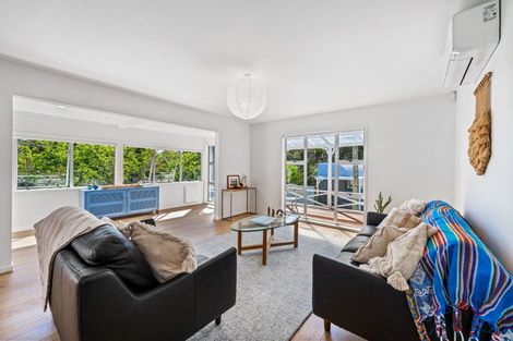 Photo of property in 217 Motutara Road, Muriwai, Waimauku, 0881