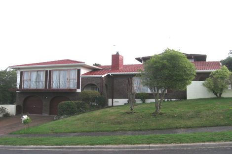 Photo of property in 1 Langstone Place, Chatswood, Auckland, 0626