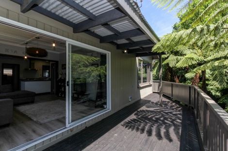 Photo of property in 19 Sycamore Grove, Lower Vogeltown, New Plymouth, 4310