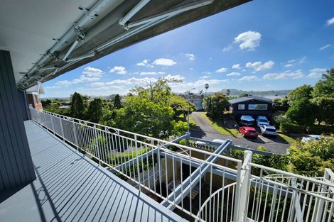 Photo of property in 6 The Anchorage, Sunnyhills, Auckland, 2010