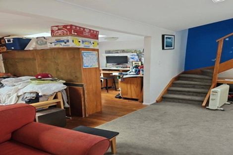Photo of property in 56 Sylvan Valley Avenue, Titirangi, Auckland, 0604