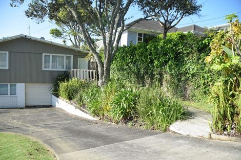 Photo of property in 1/15 Beulah Avenue, Rothesay Bay, Auckland, 0630