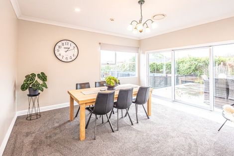 Photo of property in 17 Kent Road, Saint Johns Hill, Whanganui, 4501